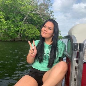 Meet your Posher, Tori